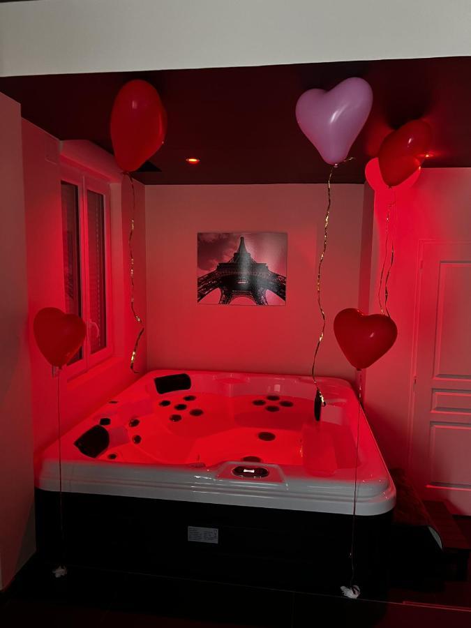 Magnifique Duplex Avec Jaccuzi, Sauna Et Cinema Room Privatif Fontenoy  Exterior foto